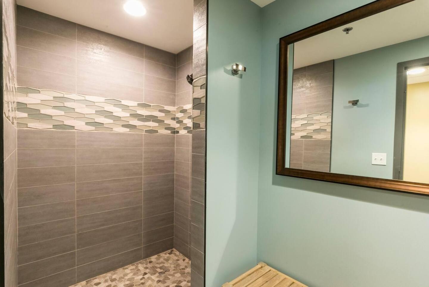 Luxury Oceanfront 2 Bedroom Apartment At Waikiki Beach Tower Honolulu Bagian luar foto